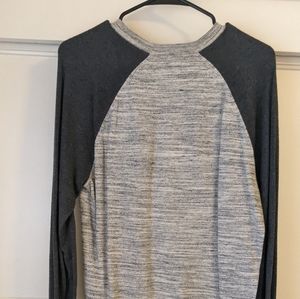 Banana republic cozy baseball shirt
